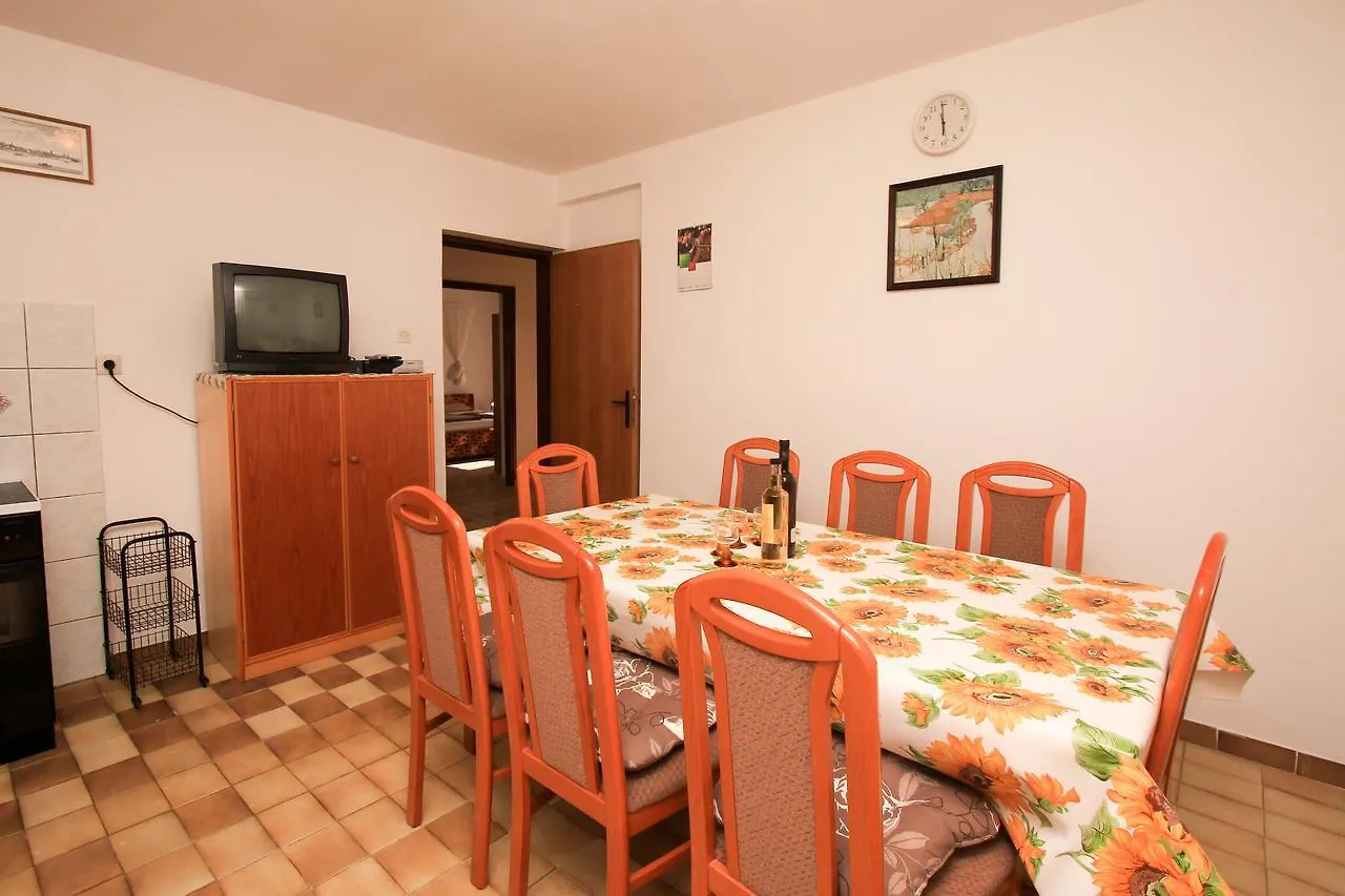 Apartments Flora Pjescana Uvala