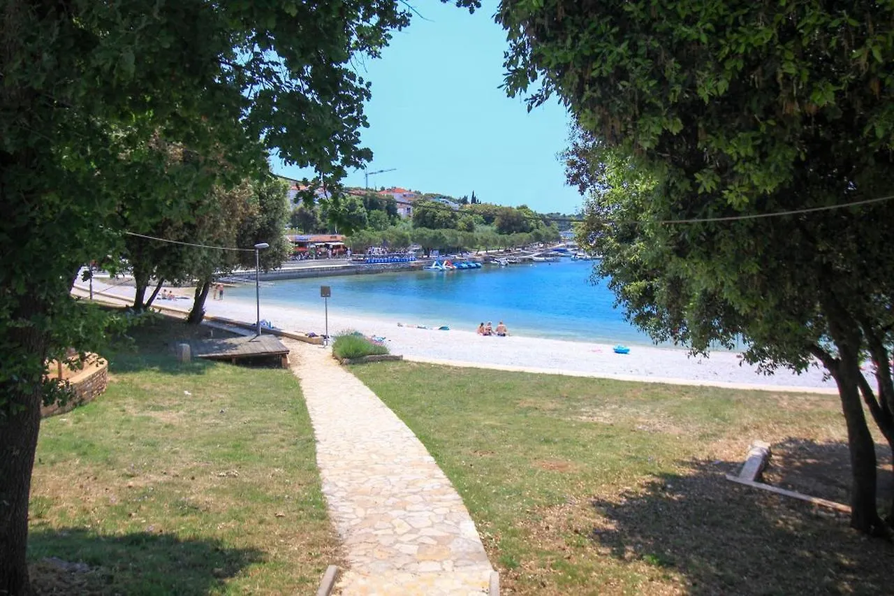 Apartments Flora Pjescana Uvala Croacia